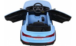 Elektromobilis Audi E-Tron Sportback, mėlynas