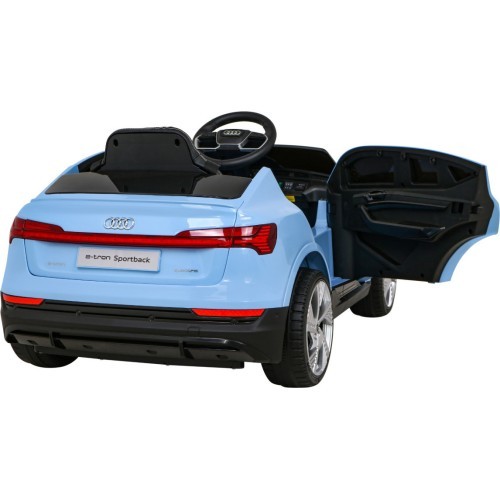 Elektromobilis Audi E-Tron Sportback, mėlynas