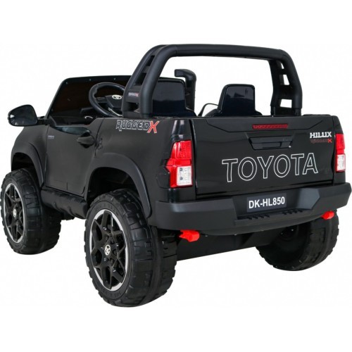 Vehicle Toyota Hilux Black