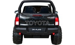 Электромобиль Toyota Hilux, чёрный