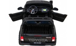Elektromobilis Toyota Hilux, juodas