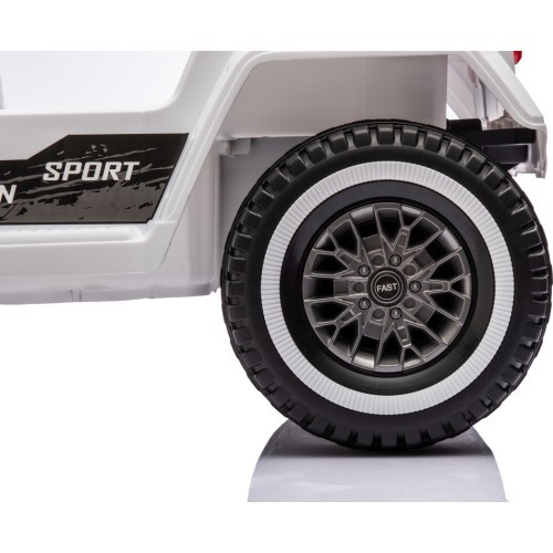 Off Road Vehicle MOUNTAIN White