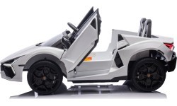 Электромобиль Lamborghini Revuelto XL, белый