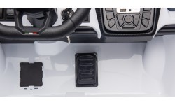 Elektromobilis Lamborghini Revuelto XL, baltas
