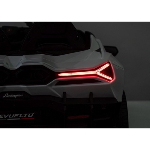Lamborghini Revuelto XL White vehicle