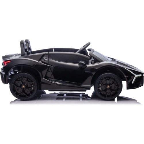 Lamborghini Revuelto XL Black vehicle