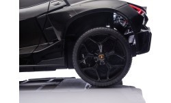 Электромобиль Lamborghini Revuelto XL, чёрный