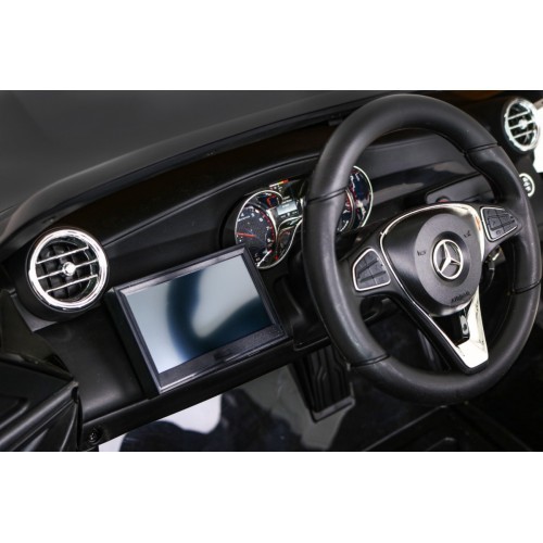Детский электромобиль Mercedes GLC 63S, чёрный