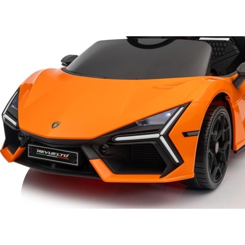 Elektromobilis Lamborghini Revuelto, oranžinis