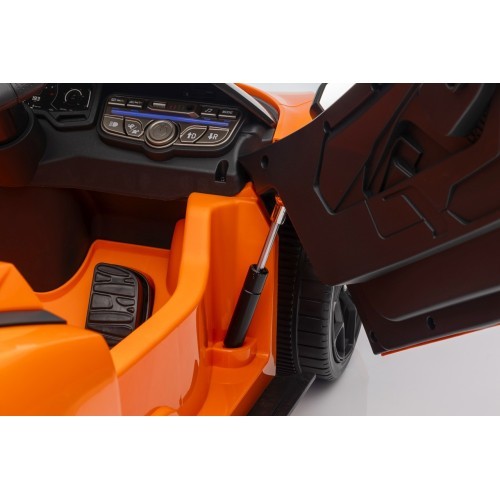 Электромобиль Lamborghini Revuelto, оранжевый