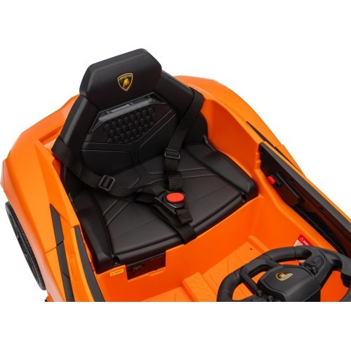Электромобиль Lamborghini Revuelto, оранжевый