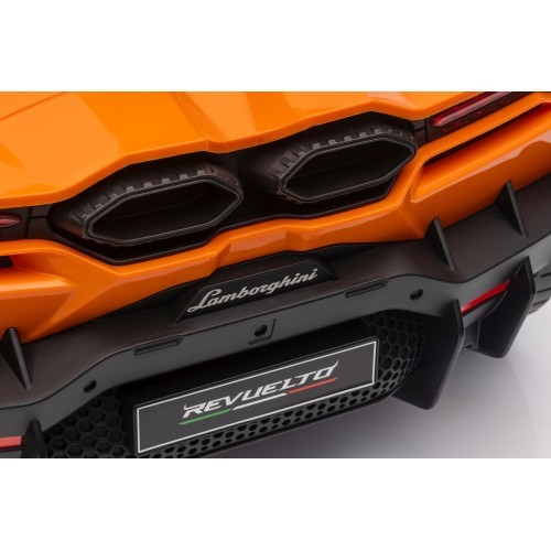 Электромобиль Lamborghini Revuelto, оранжевый