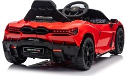 Электромобиль Lamborghini Revuelto, красный