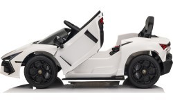 Elektromobilis Lamborghini Revuelto White