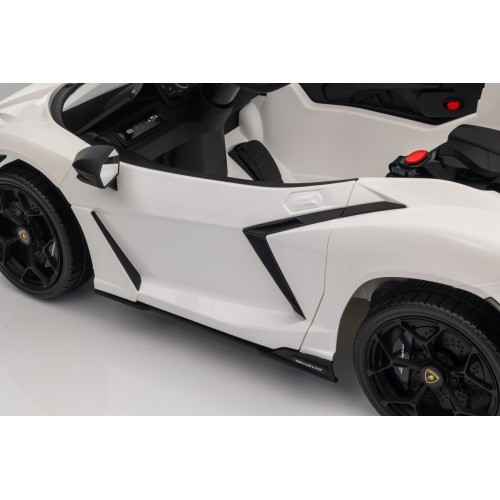 Электромобиль Lamborghini Revuelto White