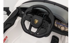 Elektromobilis Lamborghini Revuelto White