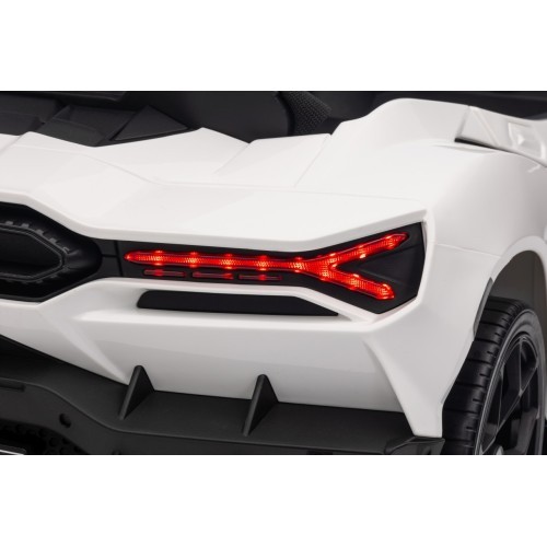Elektromobilis Lamborghini Revuelto White