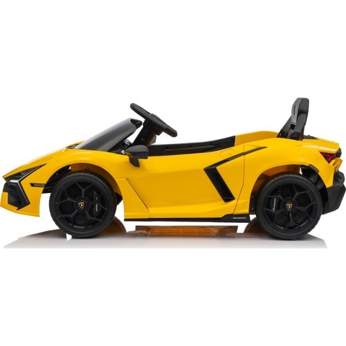 Vehicle Lamborghini Revuelto Yellow
