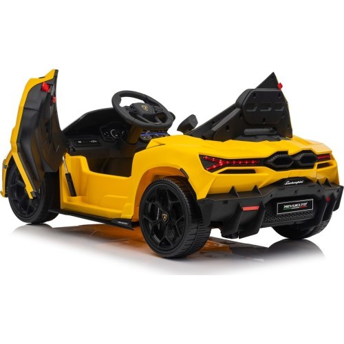 Vehicle Lamborghini Revuelto Yellow