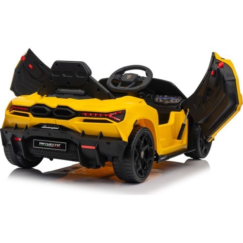 Vehicle Lamborghini Revuelto Yellow