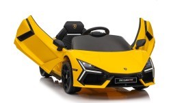 Электромобиль Lamborghini Revuelto, жёлтый