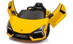 Vehicle Lamborghini Revuelto Yellow