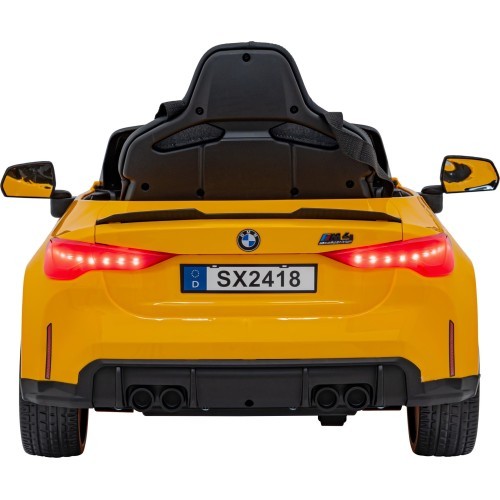 Vehicle BMW M4 Yellow