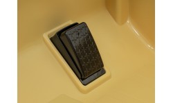 Детский электромобиль Toyota FJ Cruiser, бежевый