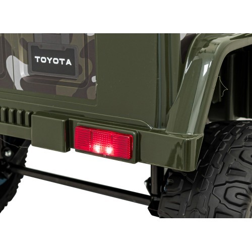 Электромобиль Toyota FJ Cruiser Camo