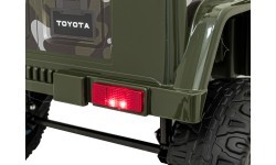 Elektromobilis Toyota FJ Cruiser Camo