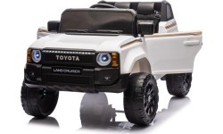 Vehicle Toyota Land Cruiser PRADO White
