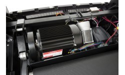 Bėgimo takelis Newton Fitness T12 Commercial Black Series