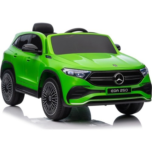Электромобиль Mercedes Benz EQA 250, зелёный