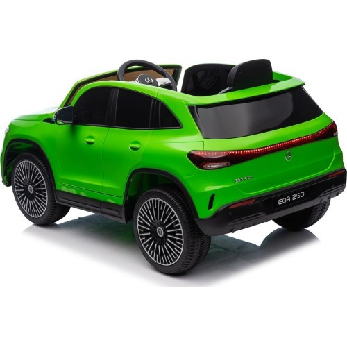 Vehicle Mercedes Benz EQA 250 Green