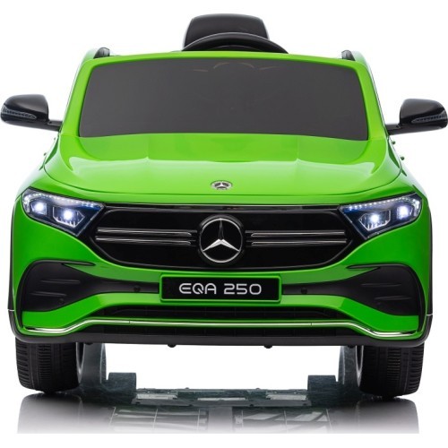 Электромобиль Mercedes Benz EQA 250, зелёный