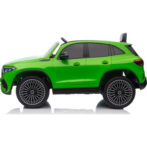 Электромобиль Mercedes Benz EQA 250, зелёный