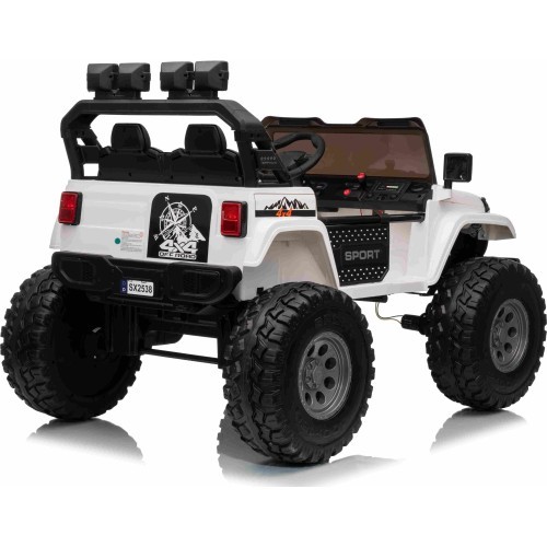 Extreme Sport Variable Size 4x4 Vehicle White