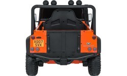 Elektromobilis Land Rover Defender 110 SVX Concept, oranžinis