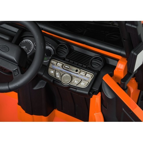 Elektromobilis Land Rover Defender 110 SVX Concept, oranžinis