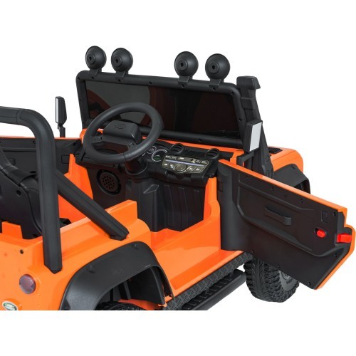 Elektromobilis Land Rover Defender 110 SVX Concept, oranžinis