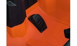 Elektromobilis Land Rover Defender 110 SVX Concept, oranžinis