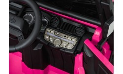 Land Rover Defender 110 SVX Concept elektromobilis vaikams, rožinis