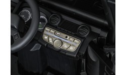 Elektromobilis Land Rover Defender 110 SVX Concept, juodas