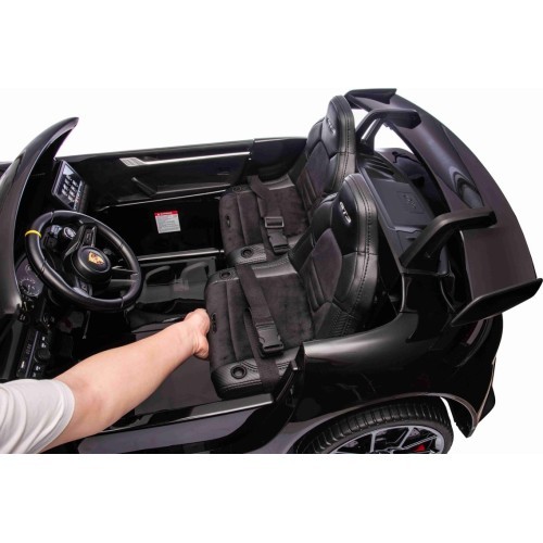 Vehicle Porsche 911 GT 3 STRONG Black