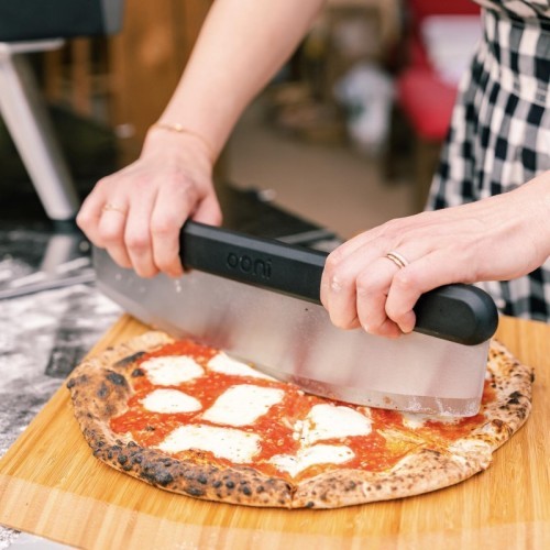 Ooni Rocker pizza knife, 38 cm