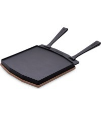 Ooni double-sided cast-iron frying pan