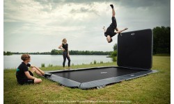 Батут BERG SPORTS Ultim Champion FlatGround 500 серый + AeroWall