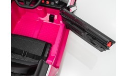 Электромобиль Volkswagen ID Buzz, розовый