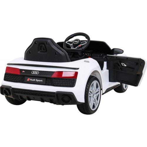 Vehicle Audi R8 LIFT White