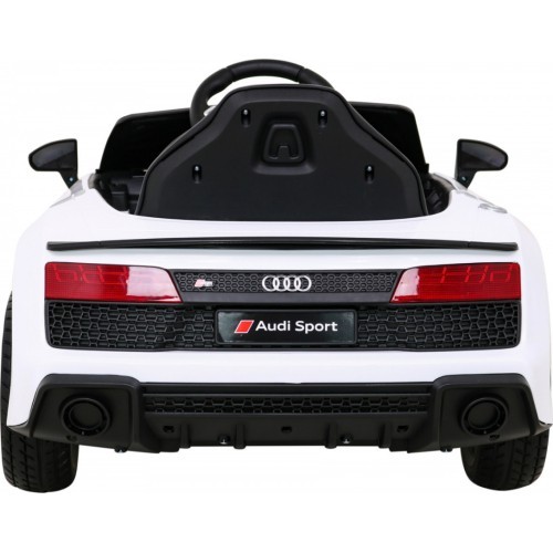 Vehicle Audi R8 LIFT White
